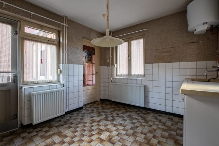 Foto 10 van Heerlenerweg 18