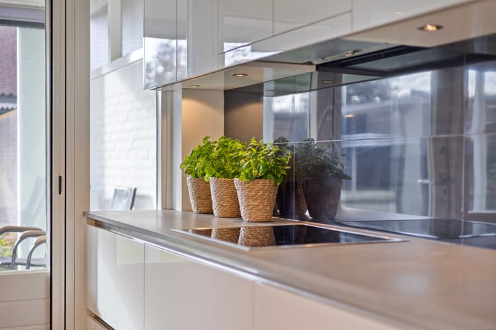 Foto 13 van Mgr de Haasstraat 70