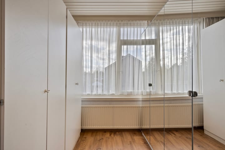 Foto 26 van Mgr de Haasstraat 70