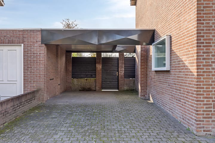 Foto 49 van Mgr de Haasstraat 70