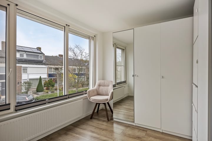 Foto 20 van Dr. J. van Beurdenstraat 7