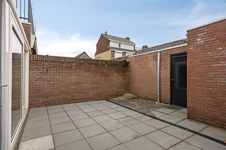 Foto 24 van Dr. J. van Beurdenstraat 7