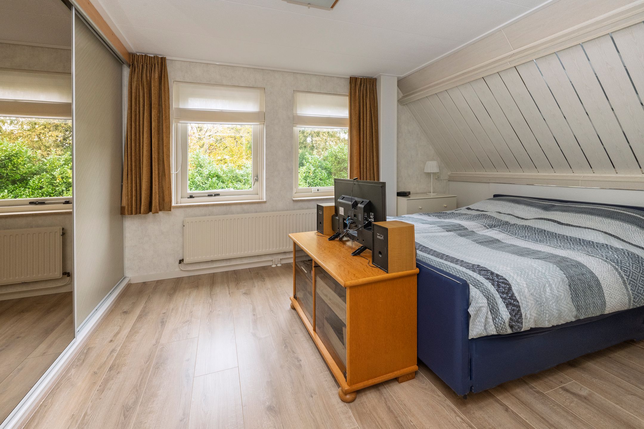 Foto 18 van Rhiender Es 26