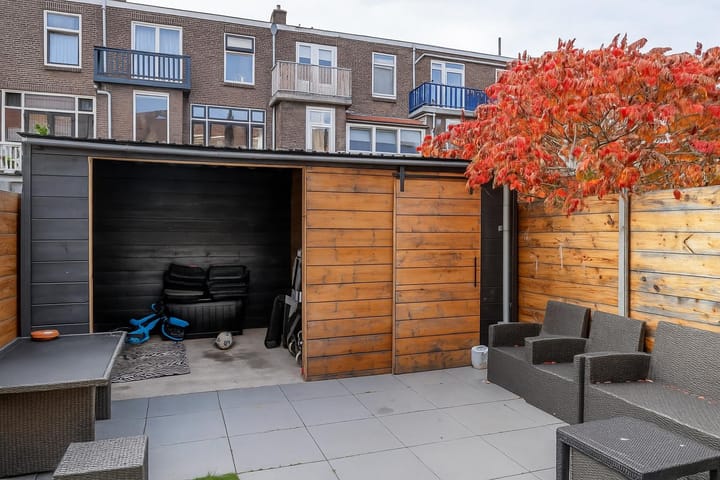 Photo 17 of Bilderdijkstraat 9