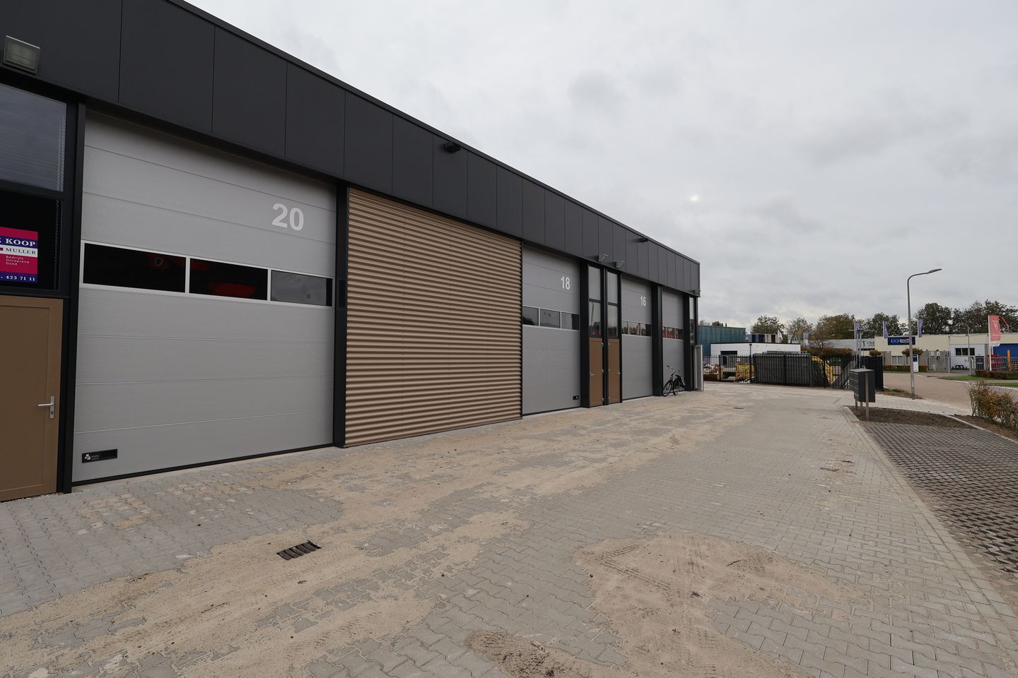 View photo 3 of Curieweg 20