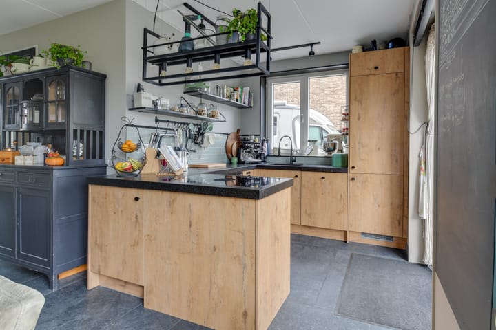 Foto 15 van Boterbloem 23