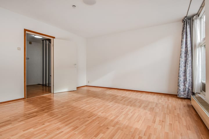 Photo 11 of Sumatrastraat 34