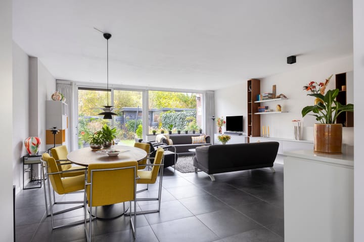 Foto 2 van Schweitzerstraat 50