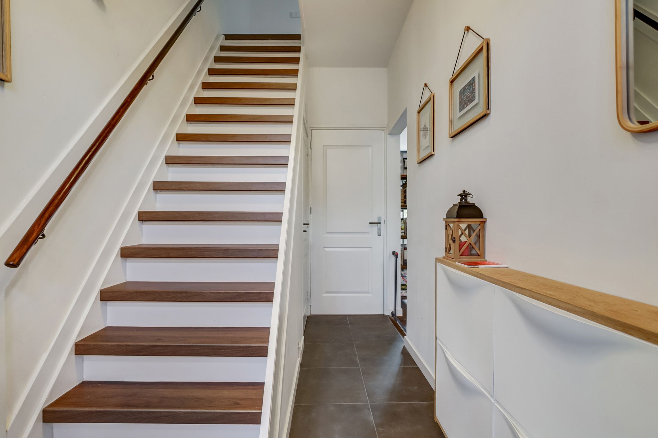 Foto 9 van Floresstraat 6