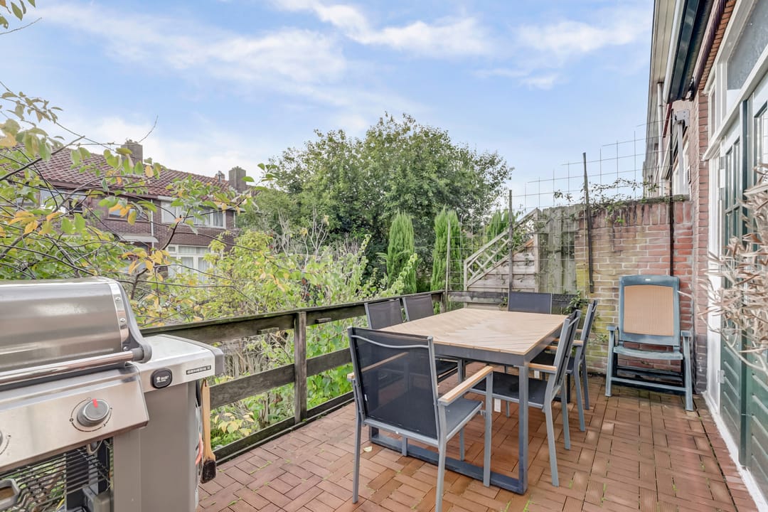 Foto 17 van Floresstraat 6