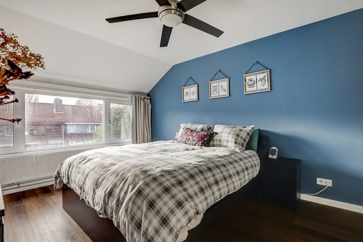 Foto 23 van Floresstraat 6