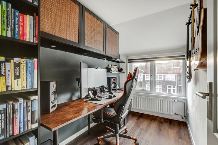 Foto 31 van Floresstraat 6