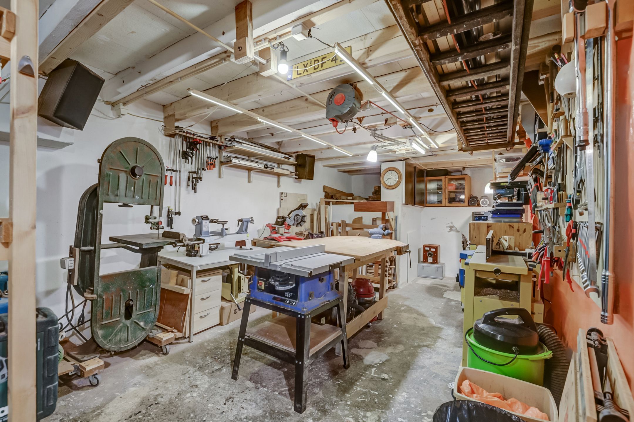 Foto 33 van Floresstraat 6