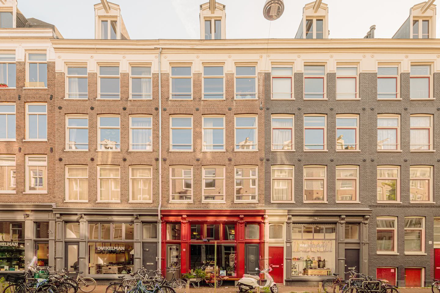 View photo 2 of Gerard Doustraat 46-H