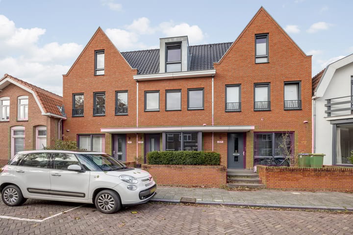 Photo 6 of Valkenierslaan 197-A