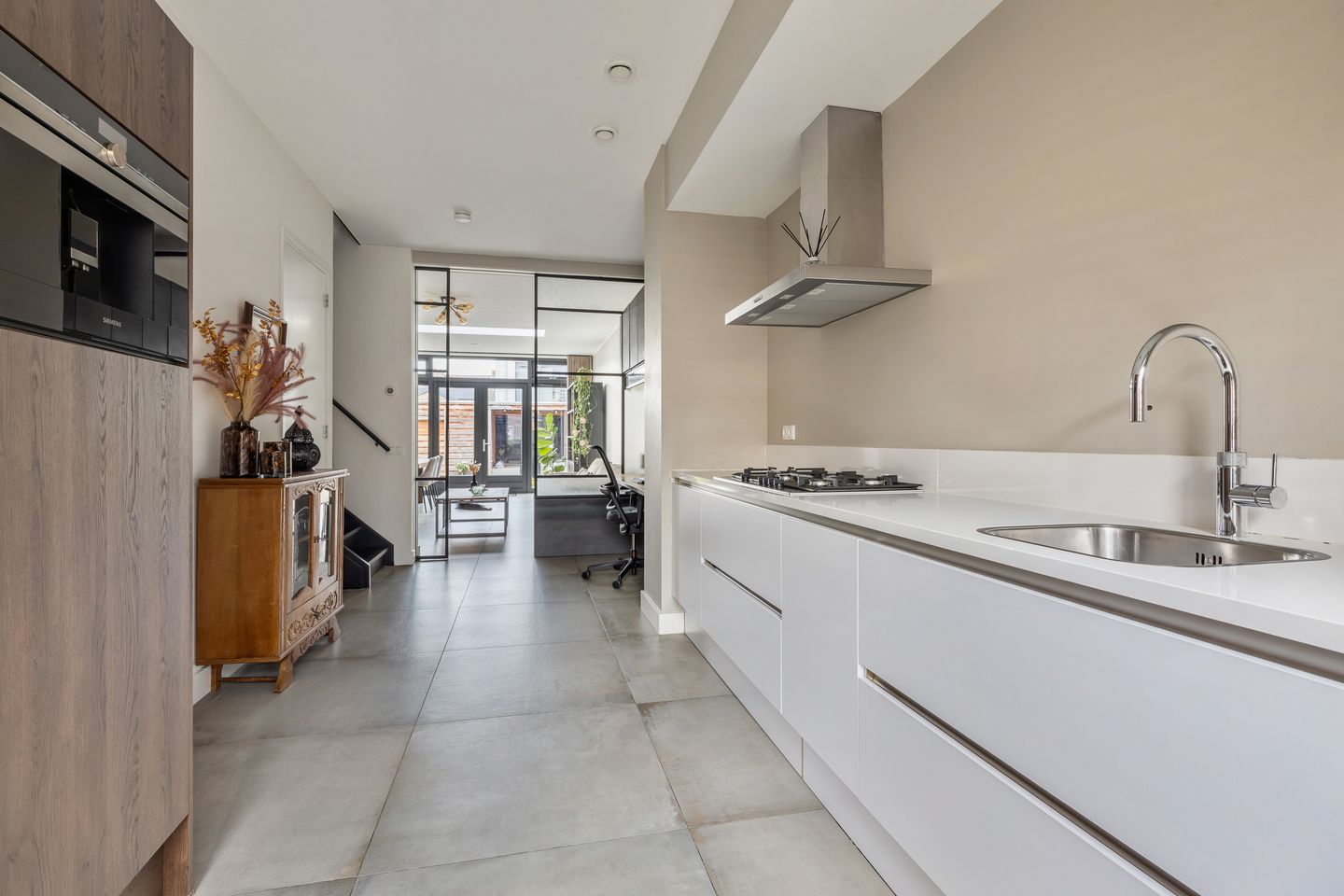 Foto 19 van Valkenierslaan 197-A