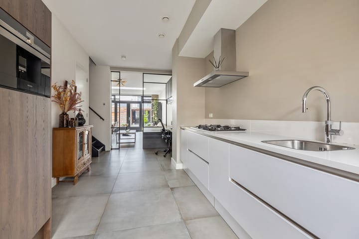 Photo 19 of Valkenierslaan 197-A