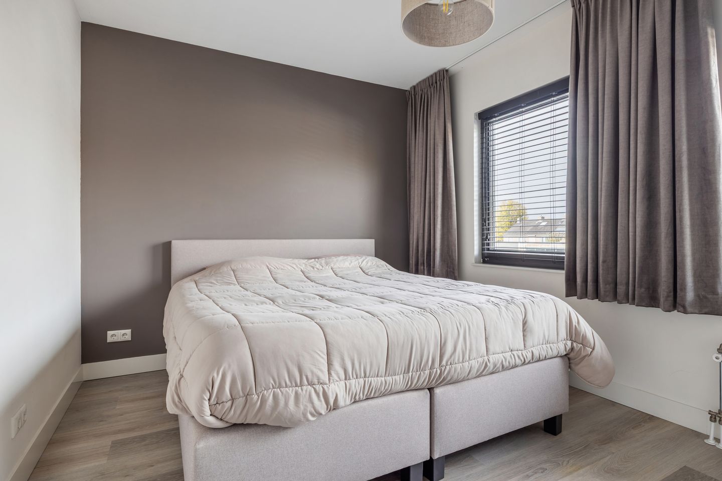 Foto 20 van Valkenierslaan 197-A