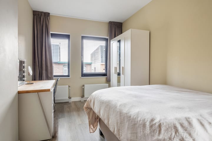 Photo 25 of Valkenierslaan 197-A