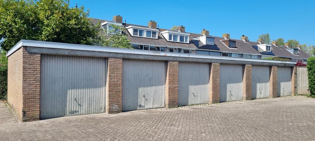 Photo 1 of Schultz van Haegenstraat 1