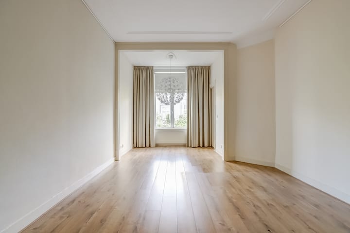 Foto 10 van Van Beverningkstraat 151