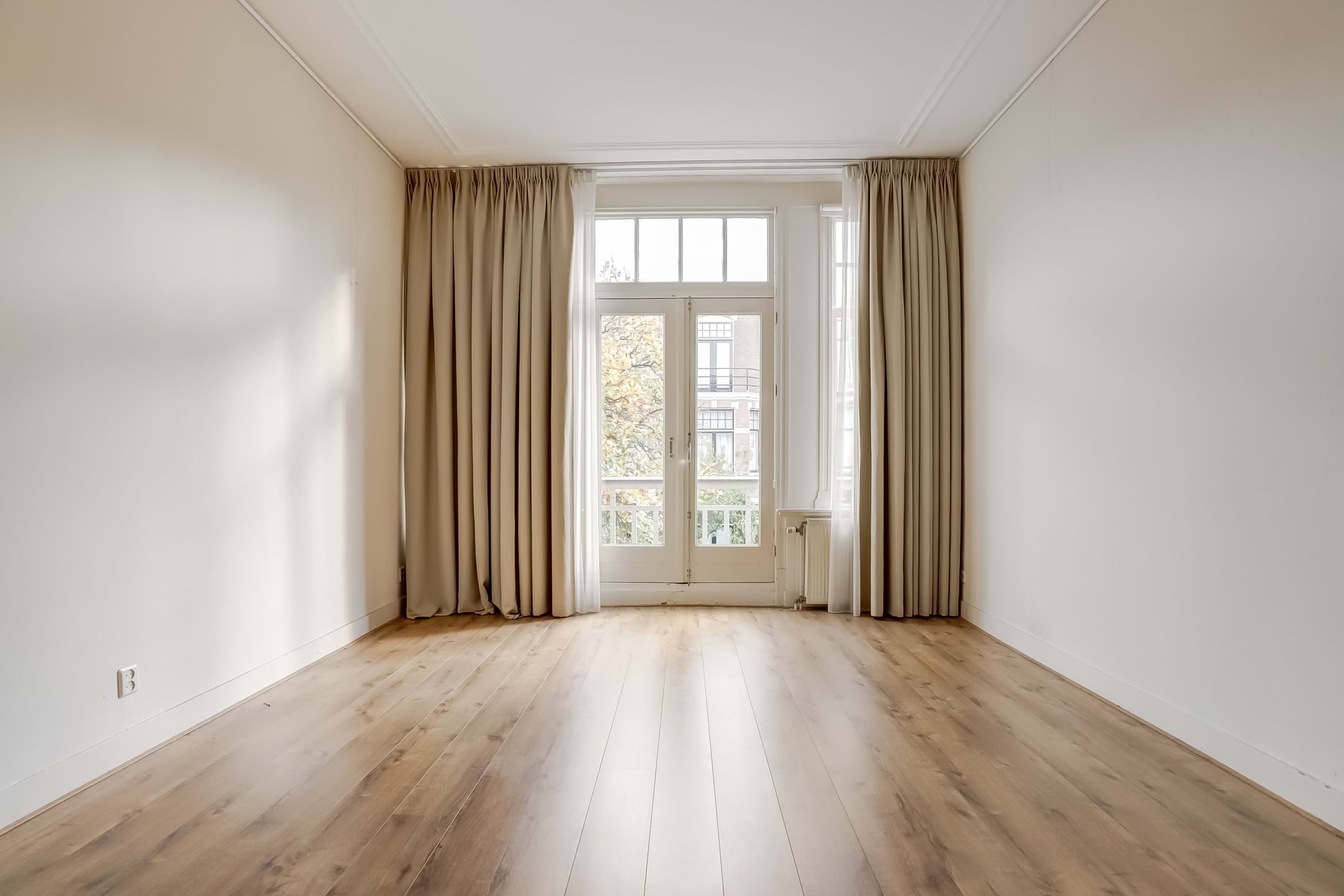 Foto 12 van Van Beverningkstraat 151