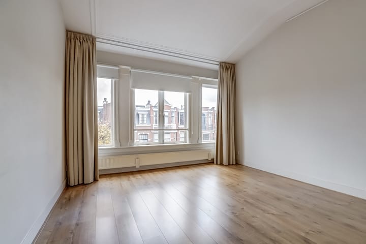 Foto 22 van Van Beverningkstraat 151