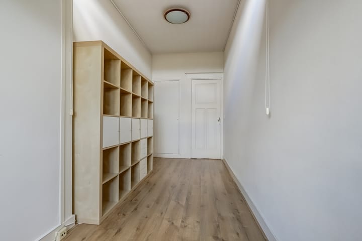 Foto 25 van Van Beverningkstraat 151