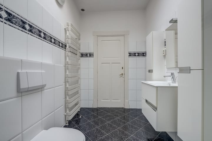 Foto 28 van Van Beverningkstraat 151