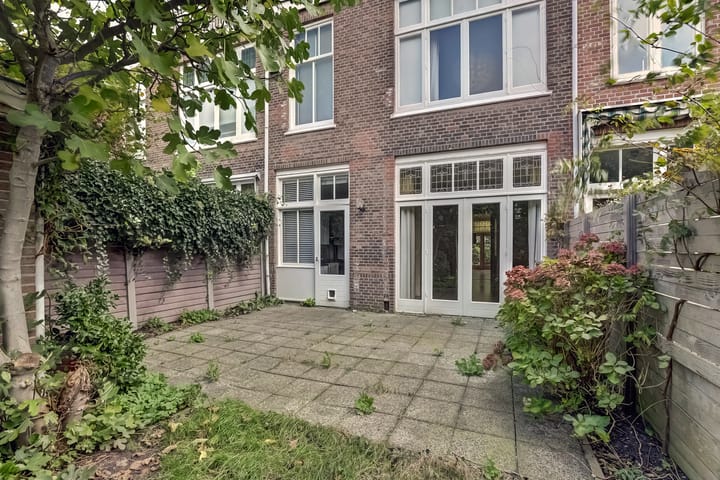 Foto 31 van Van Beverningkstraat 151