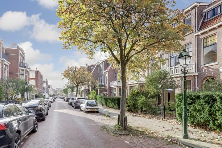 Foto 32 van Van Beverningkstraat 151