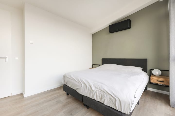 Foto 22 van Heinsiusstraat 8