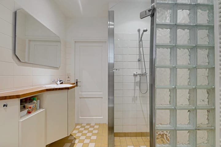 Photo 20 of Zwet 4-A