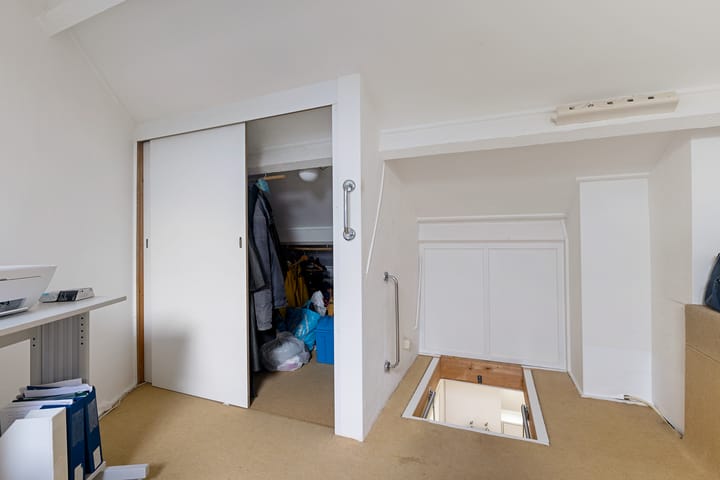 Photo 32 of Zwet 4-A