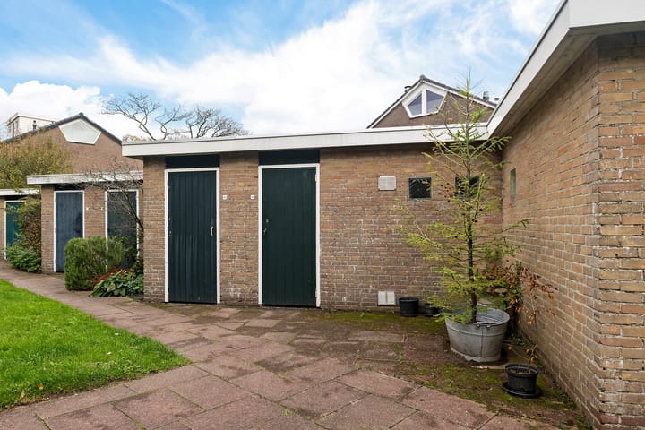 Photo 39 of Zwet 4-A