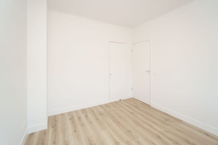 Foto 11 van Surinamestraat 100