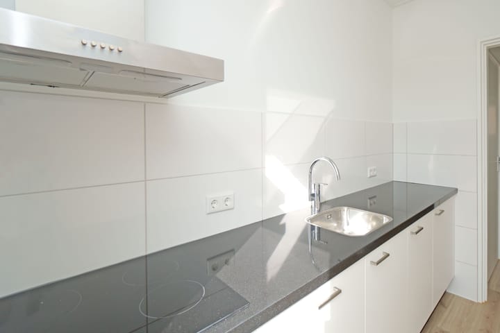 Foto 6 van Surinamestraat 100