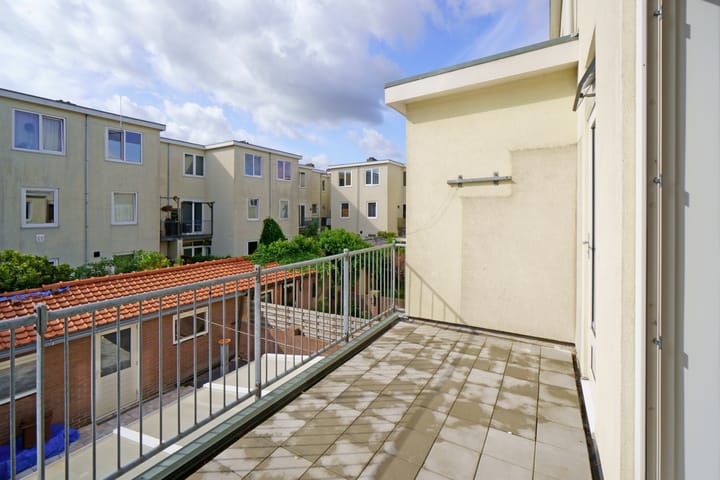 Foto 18 van Surinamestraat 100