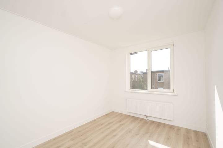 Foto 12 van Surinamestraat 100