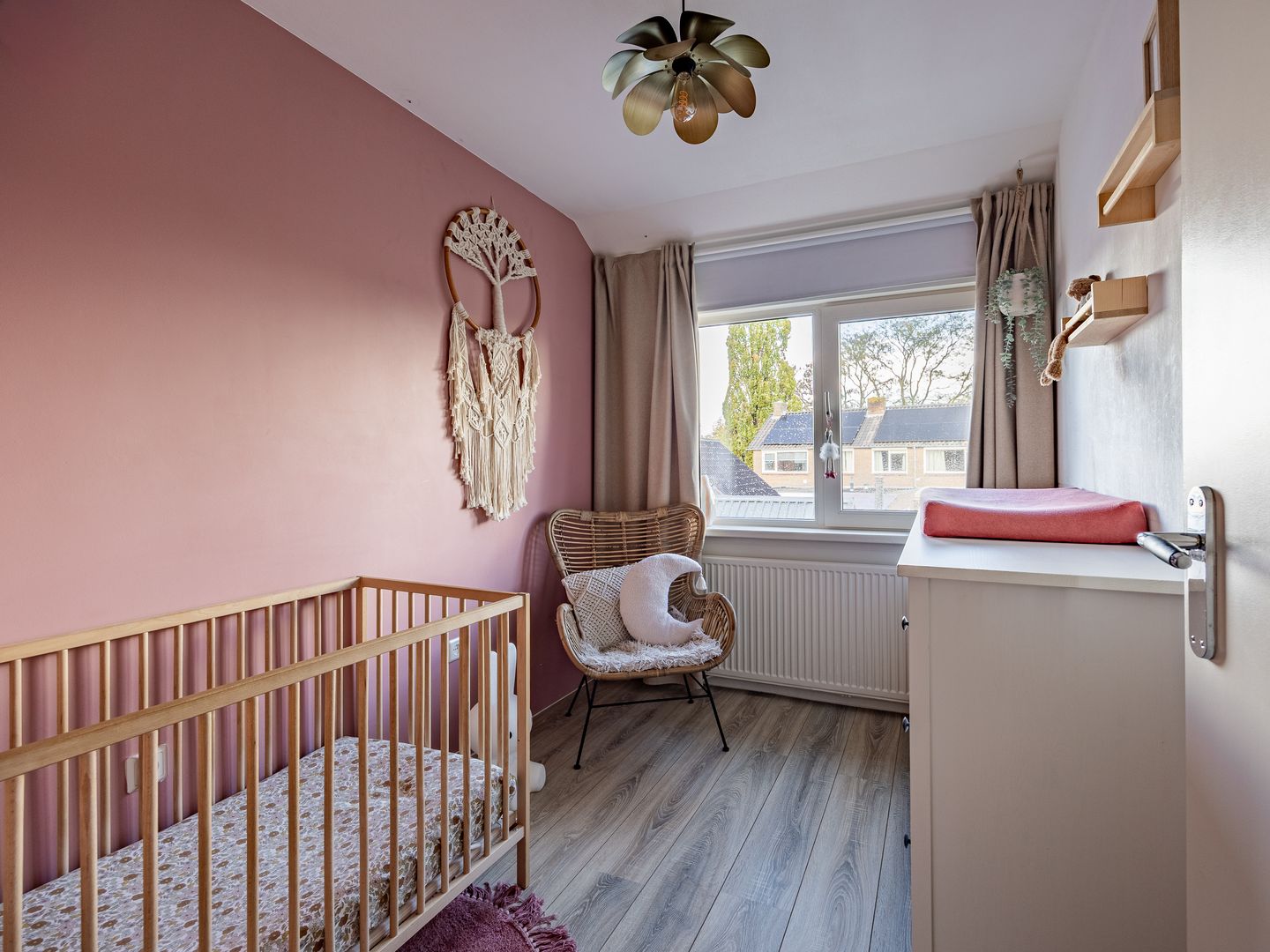 Foto 19 van Dahliastraat 36