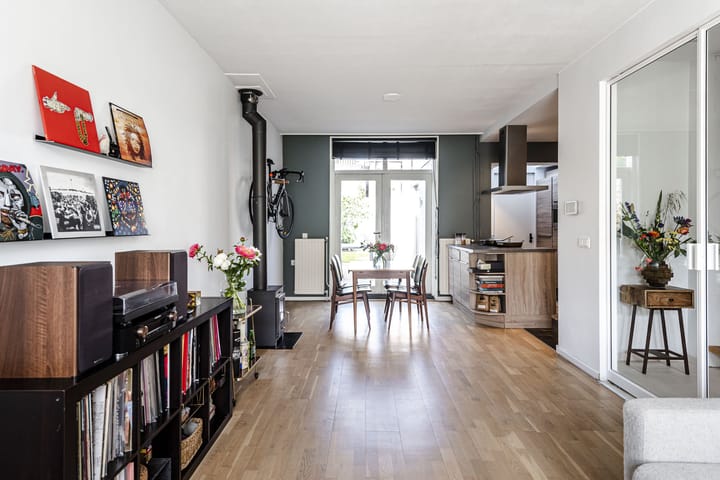 Foto 10 van Madoerastraat 27