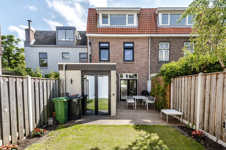 Foto 24 van Madoerastraat 27