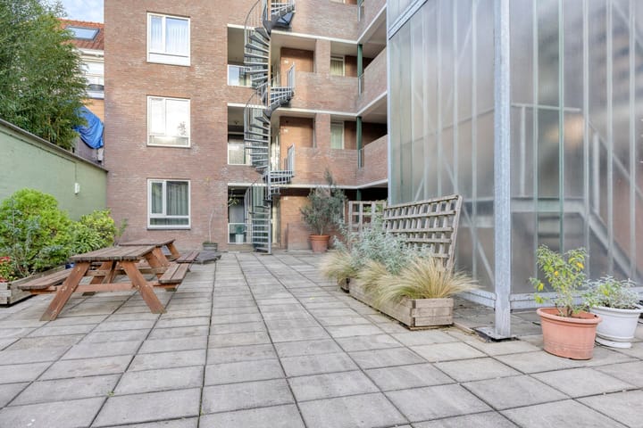 Foto 24 van Prins Hendrikstraat 42-E