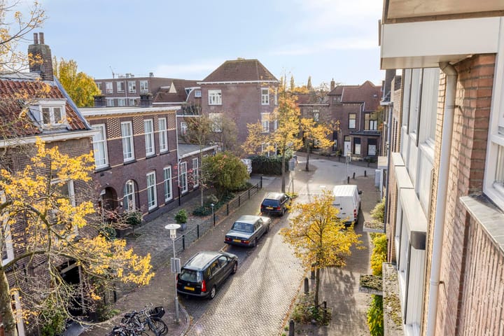 Foto 21 van Prins Hendrikstraat 42-E