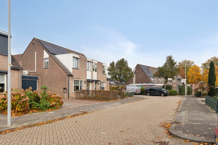 Photo 33 of Clematisstraat 5