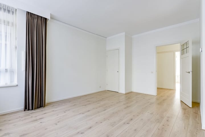 Foto 10 van Milletstraat 17