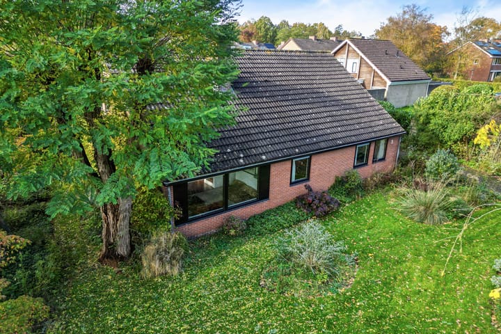 Photo 46 of Brahmsweg 3