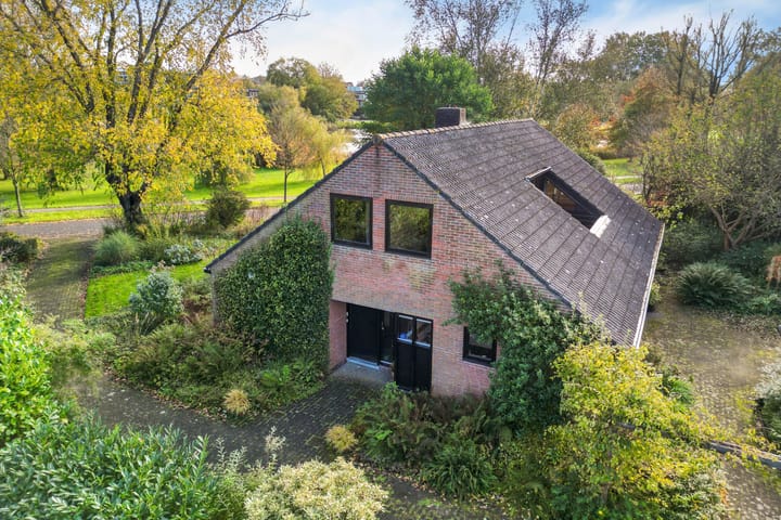 Photo 47 of Brahmsweg 3