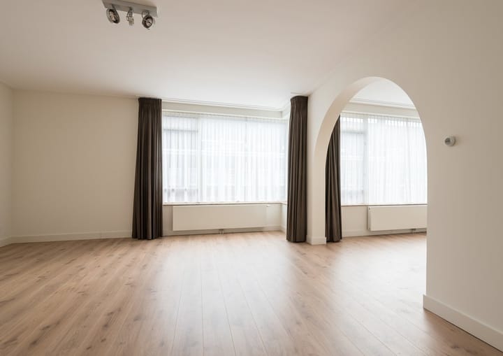 Photo 2 of Michelangelostraat 106-2