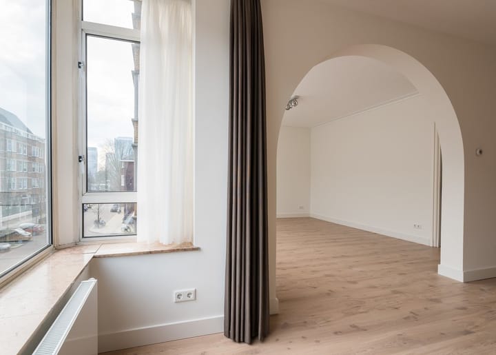 Photo 4 of Michelangelostraat 106-2